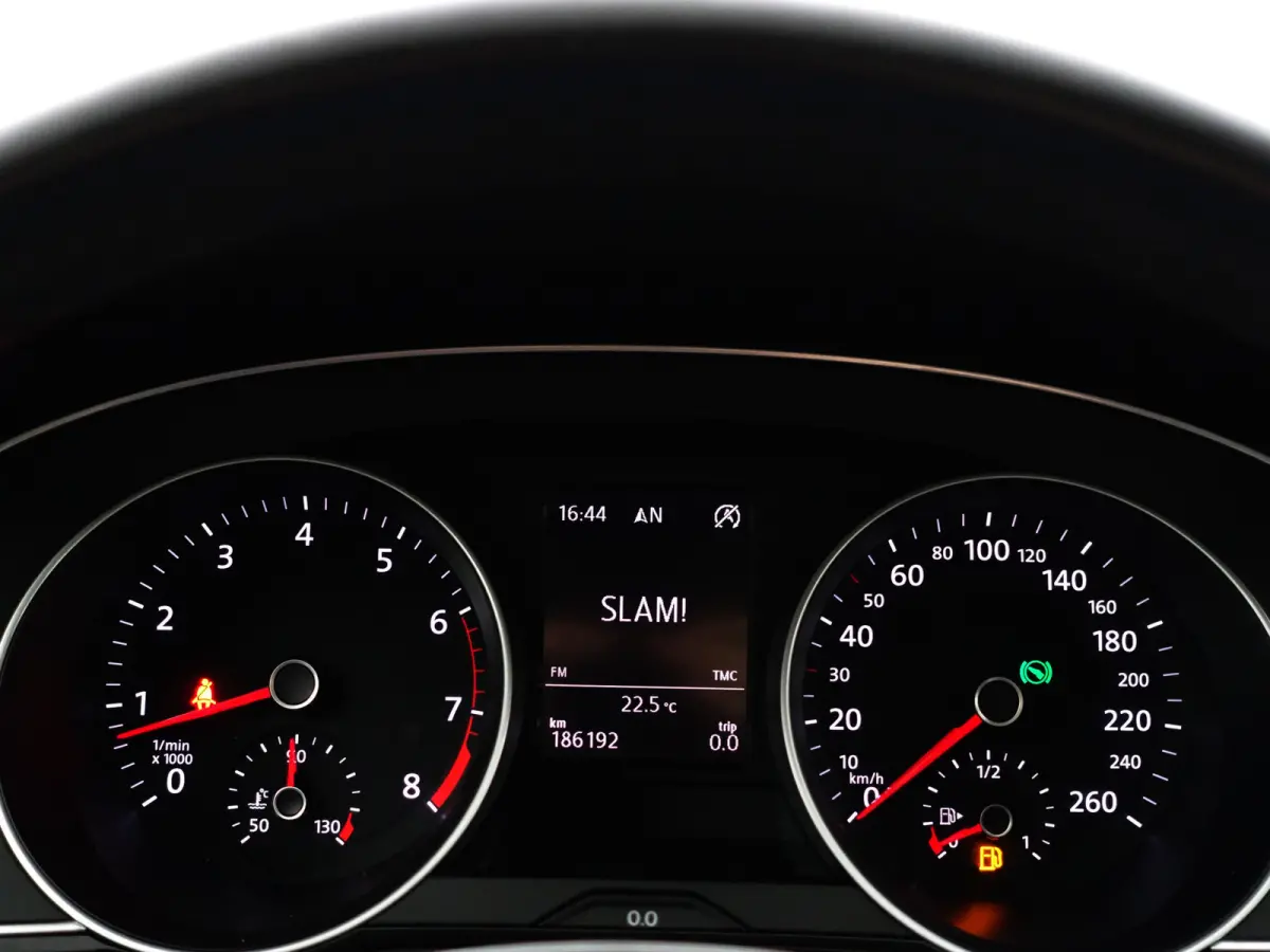 1.4 TSI Highline Aut- Xenon Led, Keyless, Ergo Comfort, Front Assist, Park Assist, Navi
