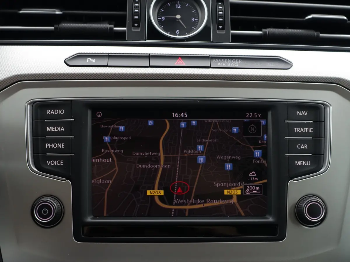 1.4 TSI Highline Aut- Xenon Led, Keyless, Ergo Comfort, Front Assist, Park Assist, Navi