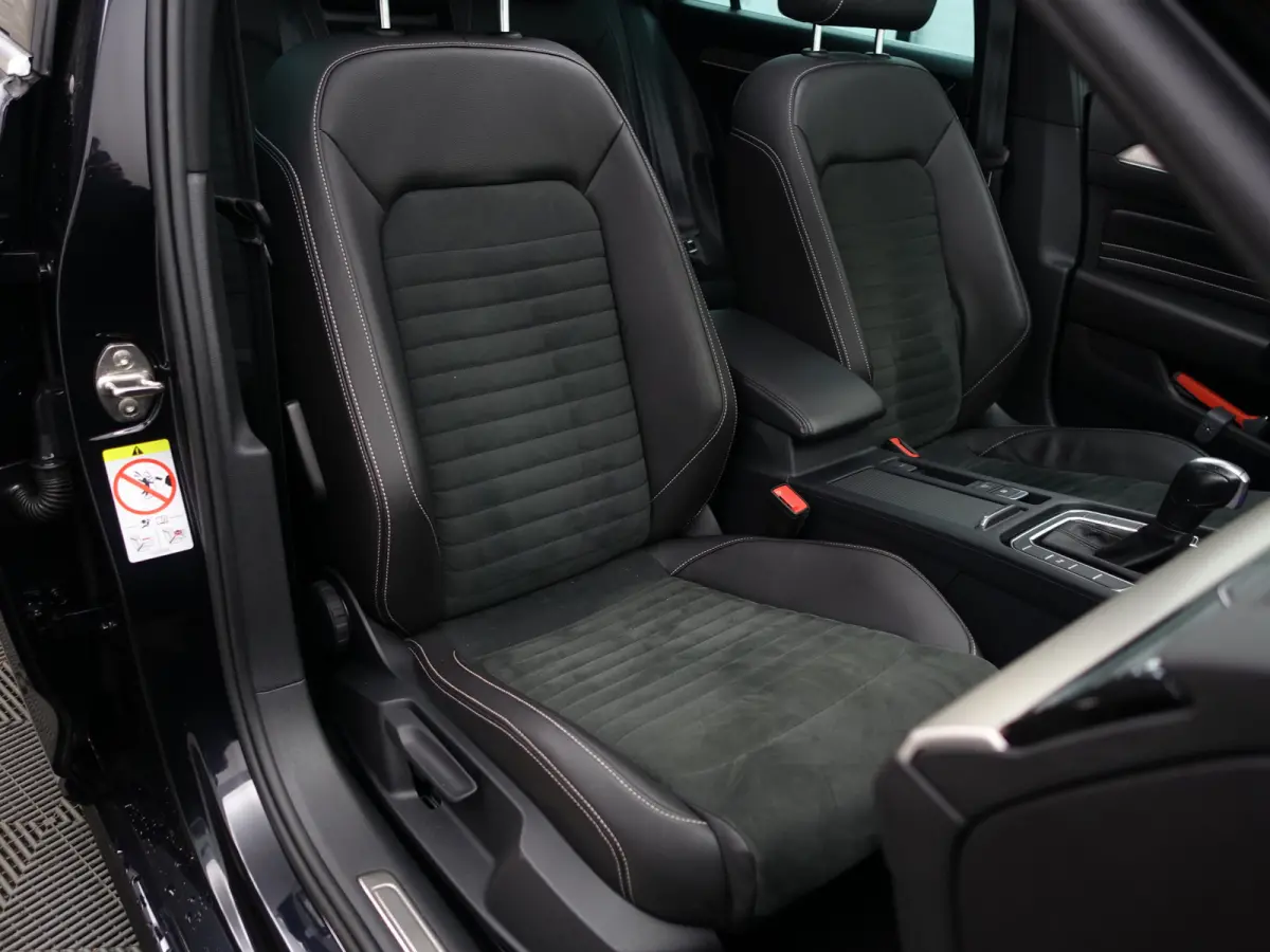 1.5 TSI R-Line Business + Aut- Ergo Comfort, Panoramadak, Acc Cruise, Carplay, Android Auto, Keyless