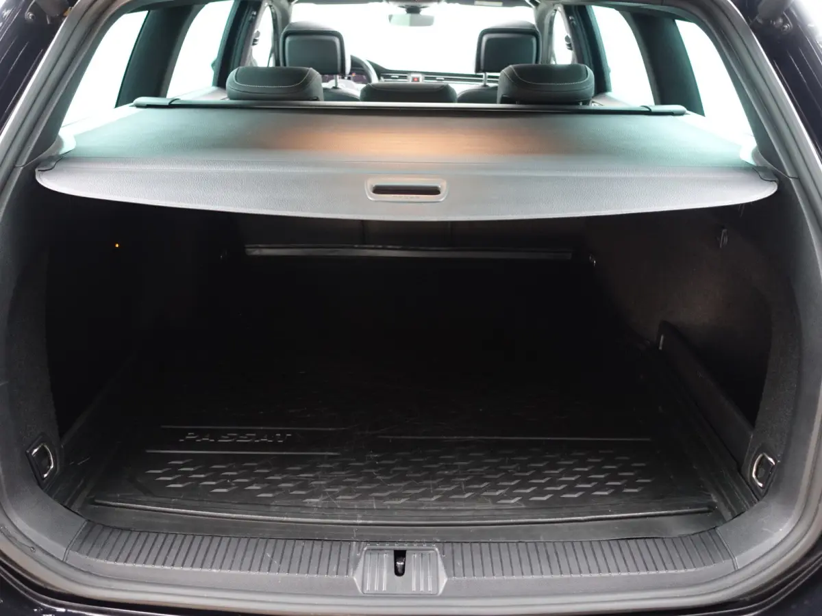 1.5 TSI R-Line Business + Aut- Ergo Comfort, Panoramadak, Acc Cruise, Carplay, Android Auto, Keyless