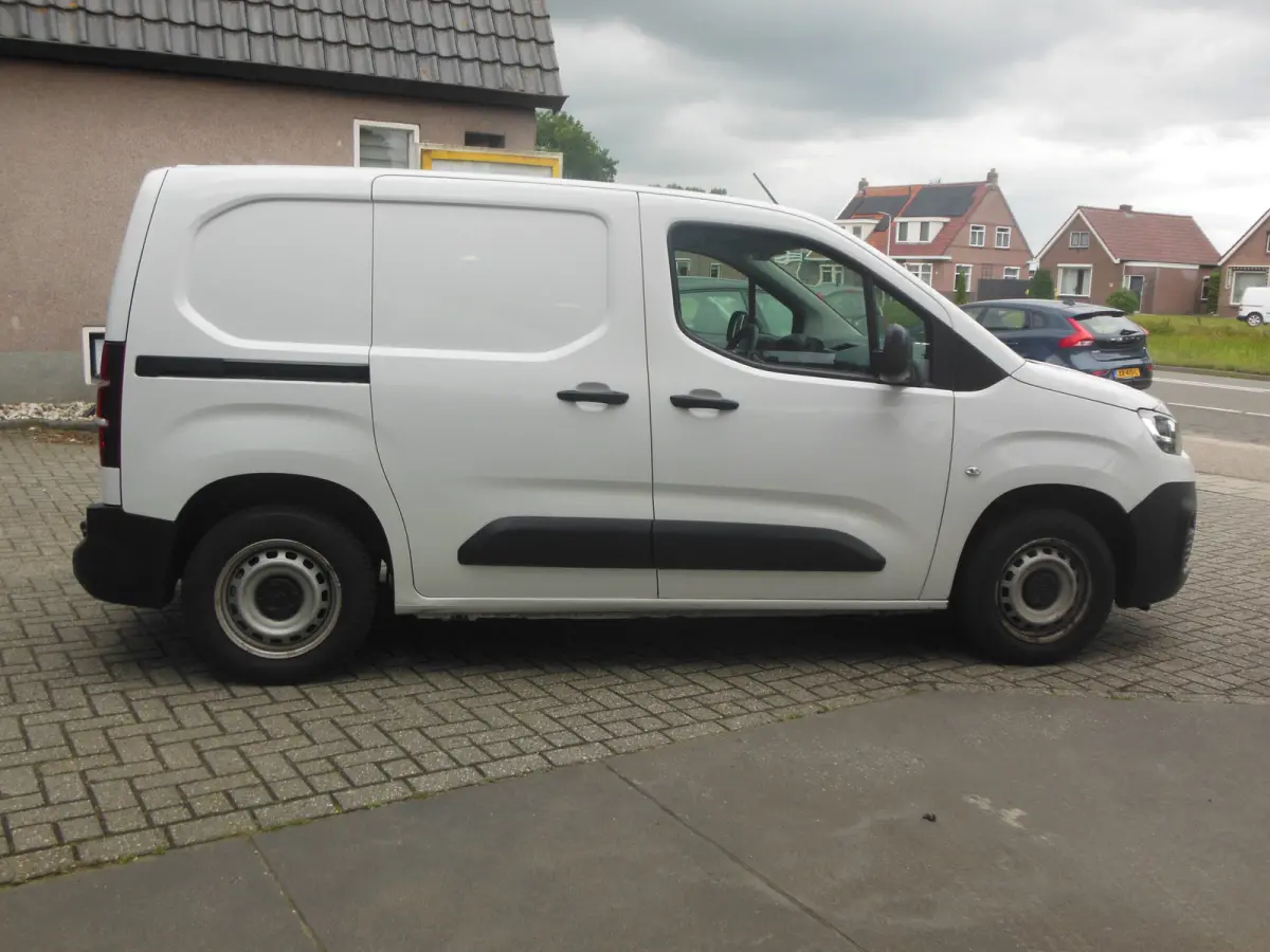 1.5 BlueHDI Control Exl. b.t.w. Staat in Hoogeveen