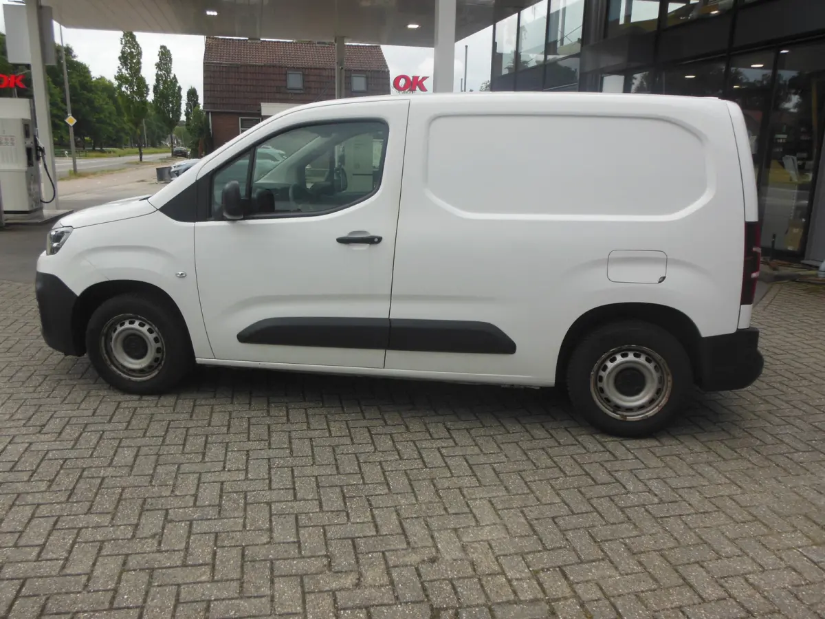 1.5 BlueHDI Control Exl. b.t.w. Staat in Hoogeveen