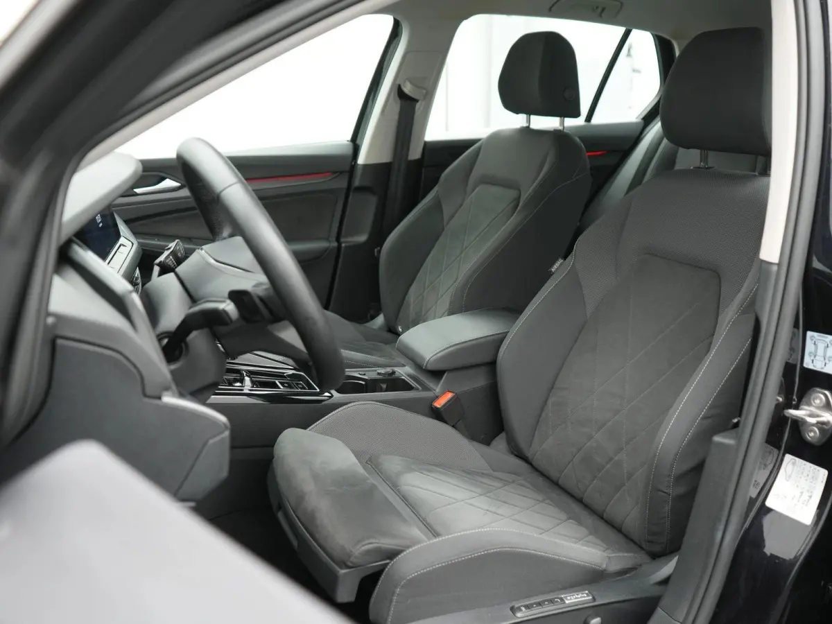 1.4 eHybrid Style PHEV 204PK | COMFORTSTOELEN | NAVIGATIE | CAMERA