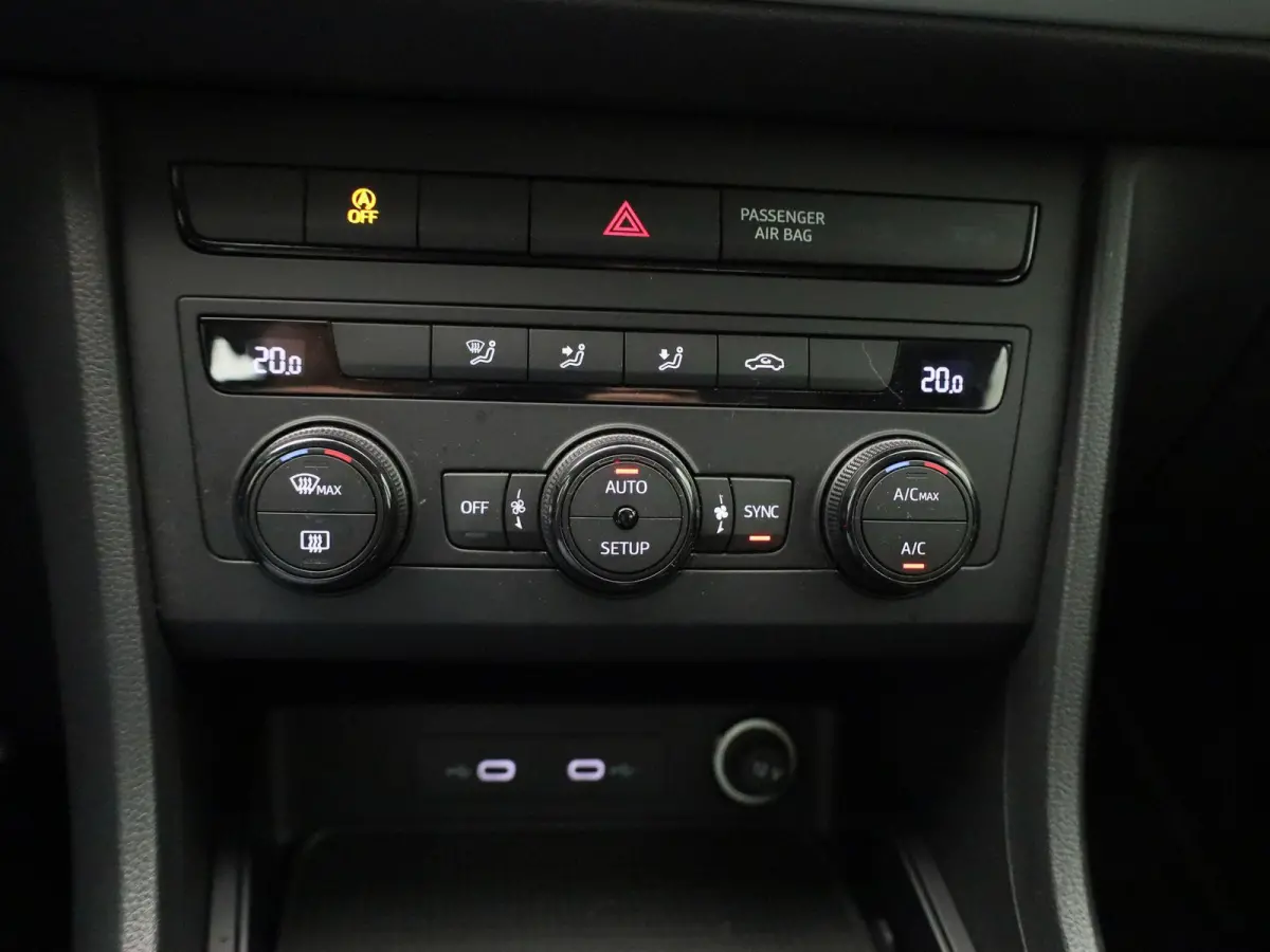 1.0 TSI Reference | Apple Carplay/Android Auto | Cruise Control | Climate Control | Parkeersensoren |