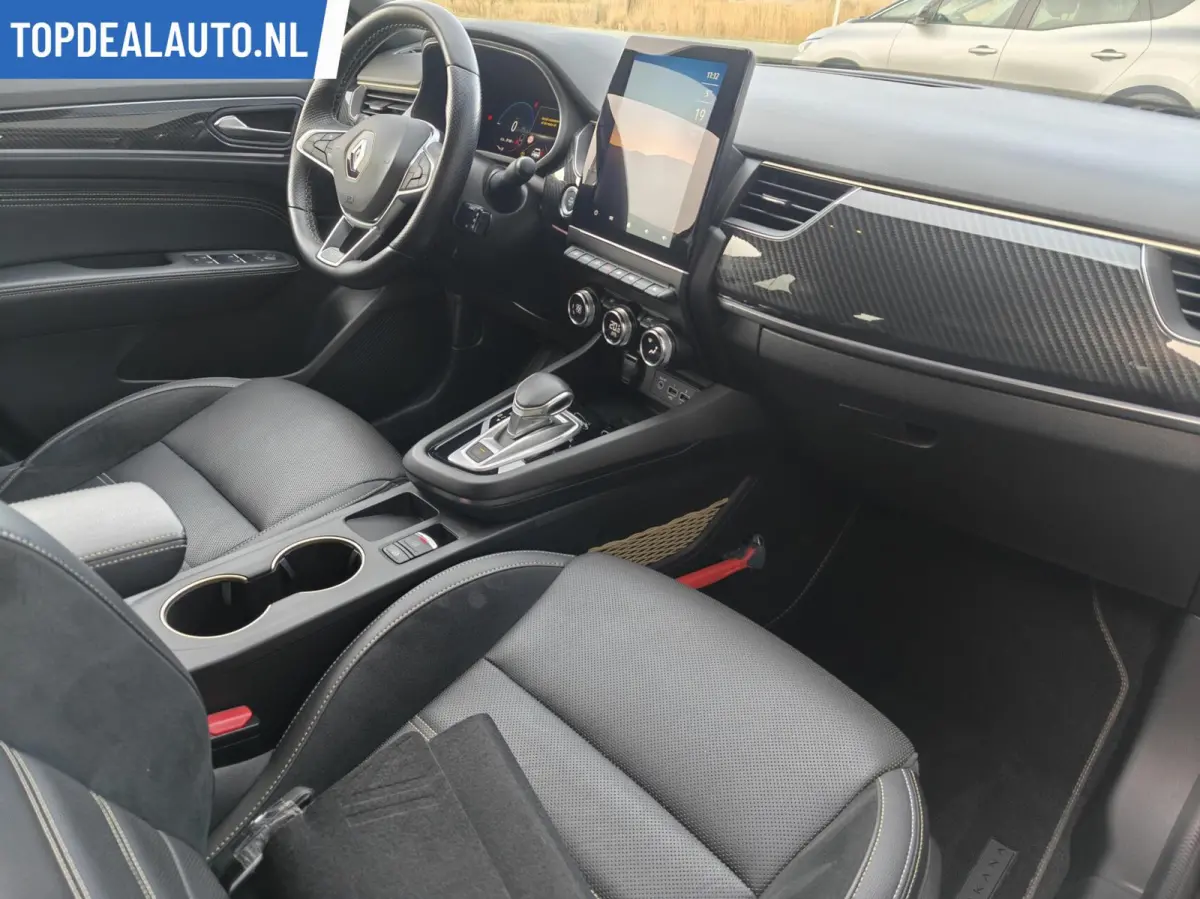 1.6 E-Tech hybrid 145 E-Tech Nieuw!