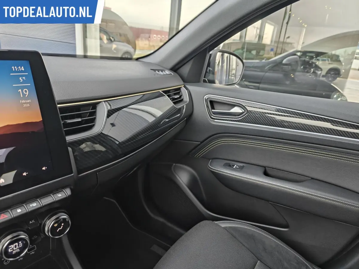 1.6 E-Tech hybrid 145 E-Tech Nieuw!