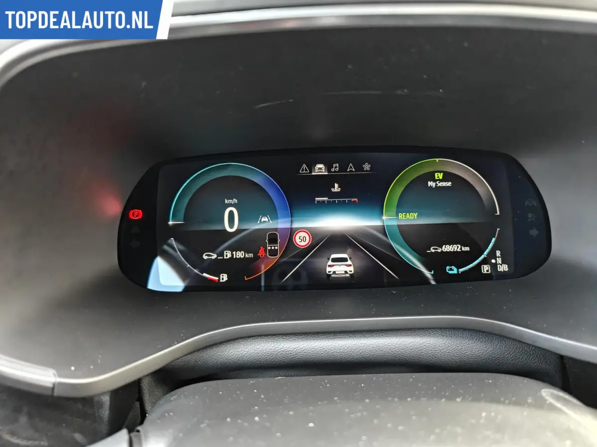 1.6 E-Tech hybrid 145 E-Tech Nieuw!