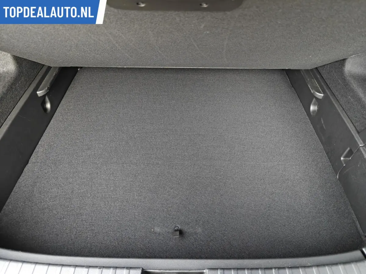 1.6 E-Tech hybrid 145 E-Tech Nieuw!