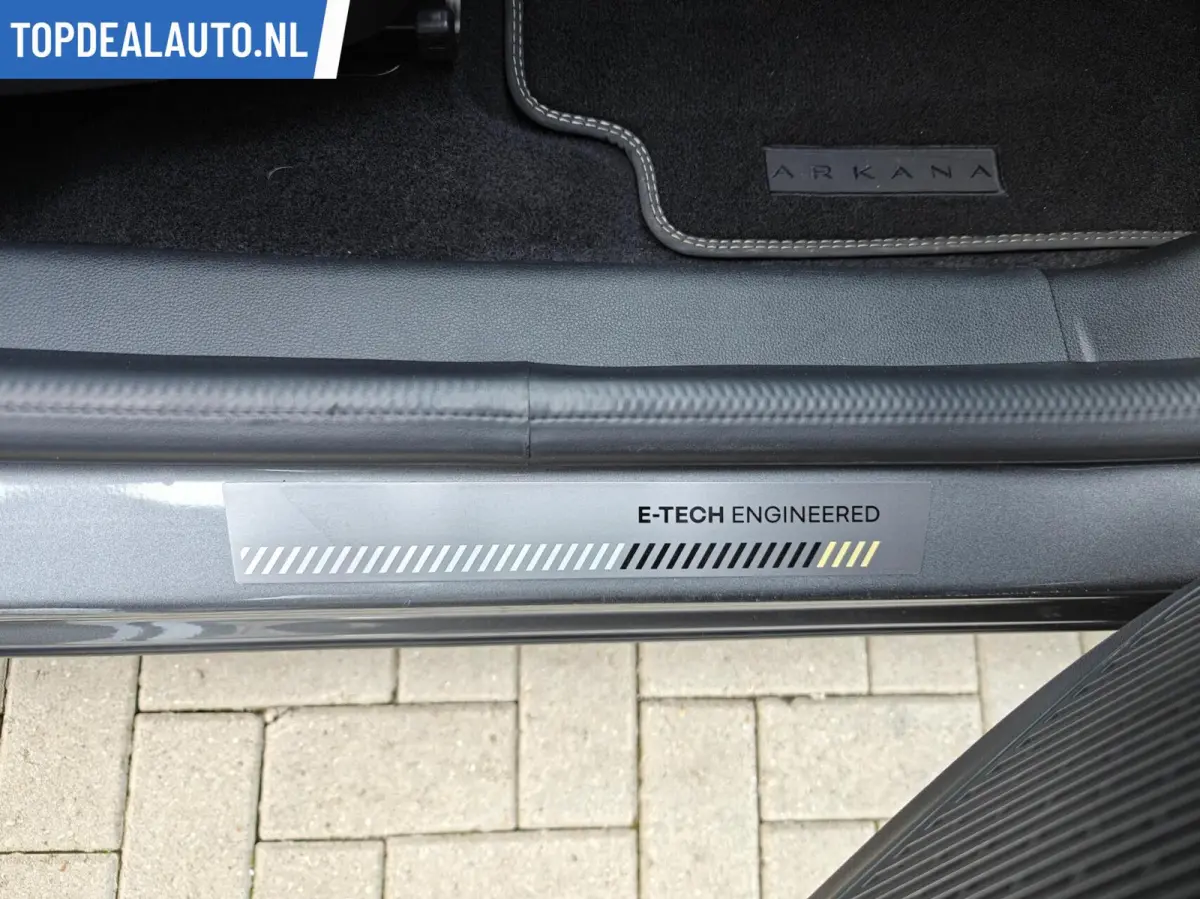 1.6 E-Tech hybrid 145 E-Tech Nieuw!