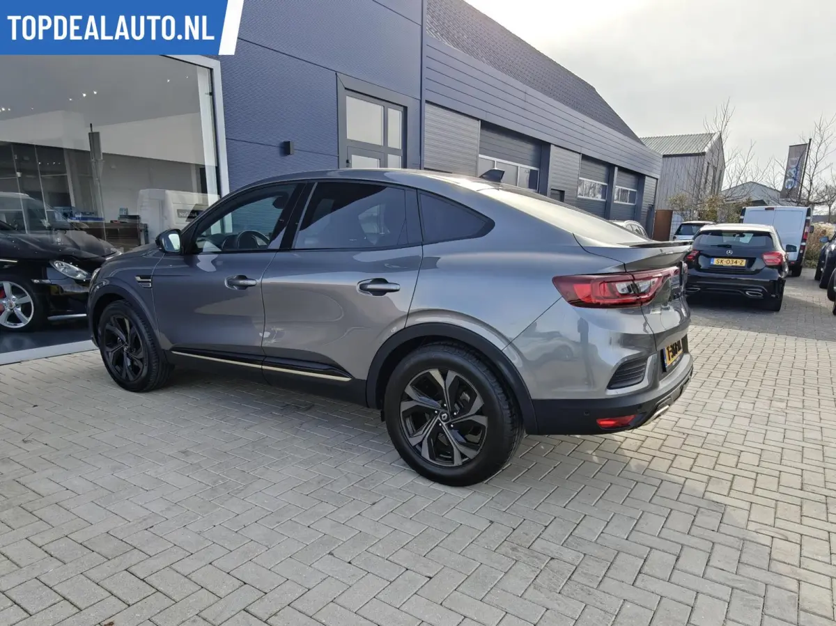 1.6 E-Tech hybrid 145 E-Tech Nieuw!