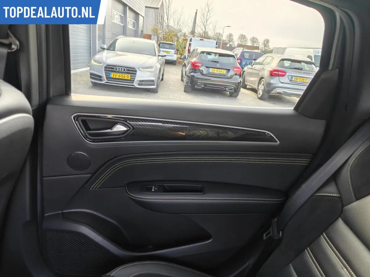 1.6 E-Tech hybrid 145 E-Tech Nieuw!