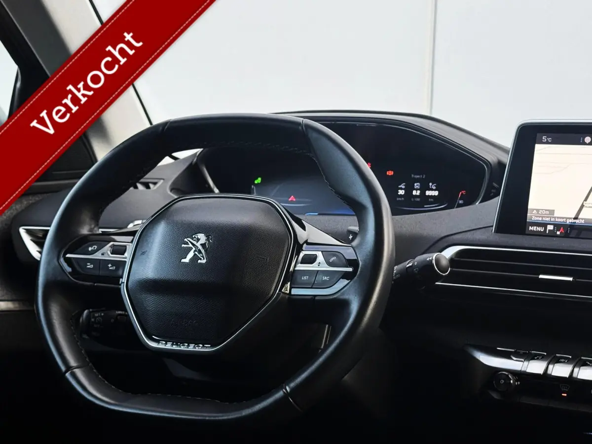1.2 PureTech Allure /Panodak/Camera/Automaat/Led/Apple Carplay/Cruise Control/131PK