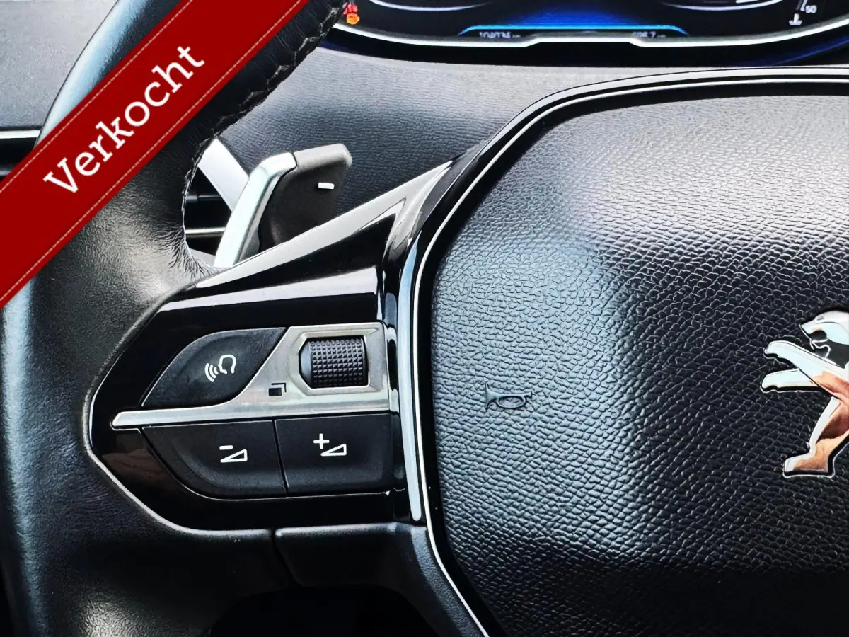 1.2 PureTech Allure /Panodak/Camera/Automaat/Led/Apple Carplay/Cruise Control/131PK