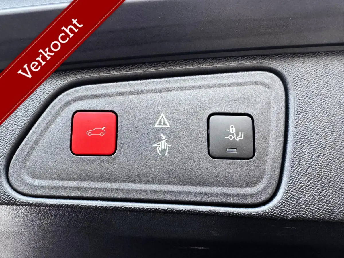 1.2 PureTech Allure /Panodak/Camera/Automaat/Led/Apple Carplay/Cruise Control/131PK