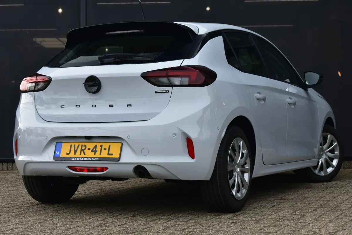 1.2 Turbo Hybrid Business Edition 110pk Tot 8 Jaar Garantie! | Achteruitrijcamera | Navigatie by App | Cruise Control | Airco | Full-LED | !!