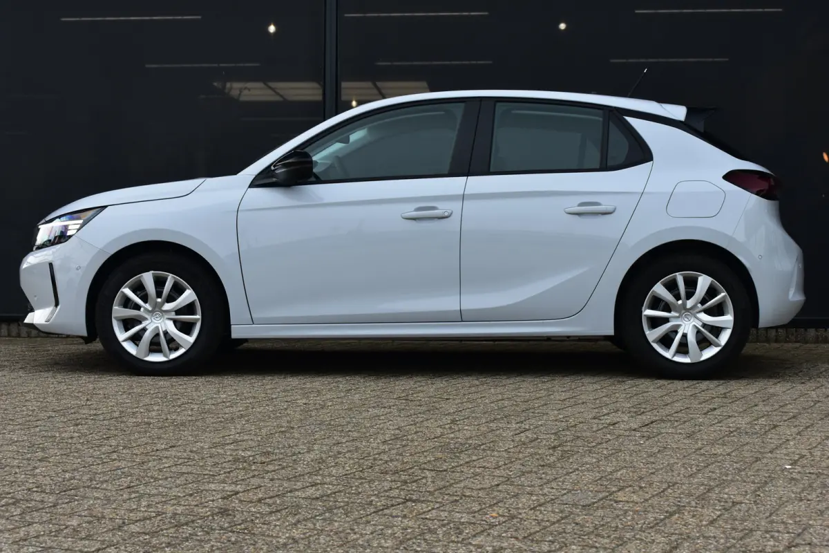 1.2 Turbo Hybrid Business Edition 110pk Tot 8 Jaar Garantie! | Achteruitrijcamera | Navigatie by App | Cruise Control | Airco | Full-LED | !!