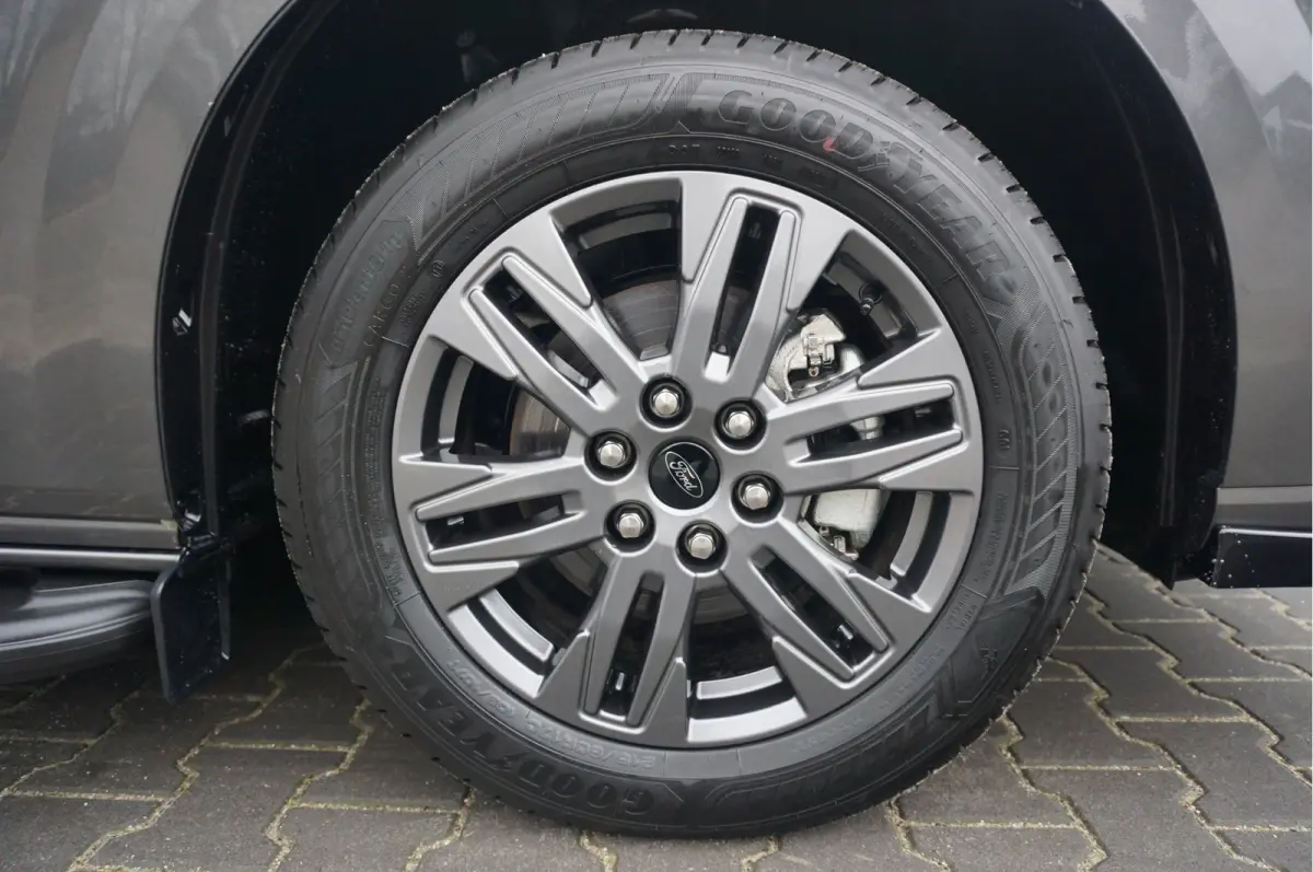320L 2.5 PHEV 233PK Dubbel Cabine Limited PRIJS INCL. BPM !! 13" Navi, Adap. Cruise, Camera, 17" LM, Trekhaak!! NR. HYBDC2