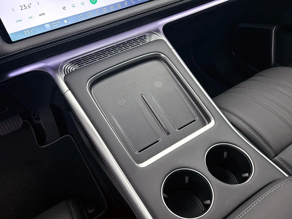 RWD 78 kWh Apple CarPlay