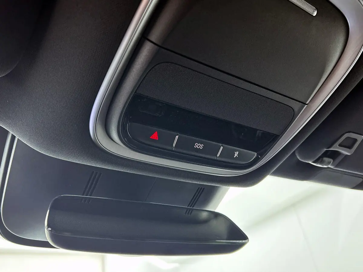 RWD 78 kWh Apple CarPlay