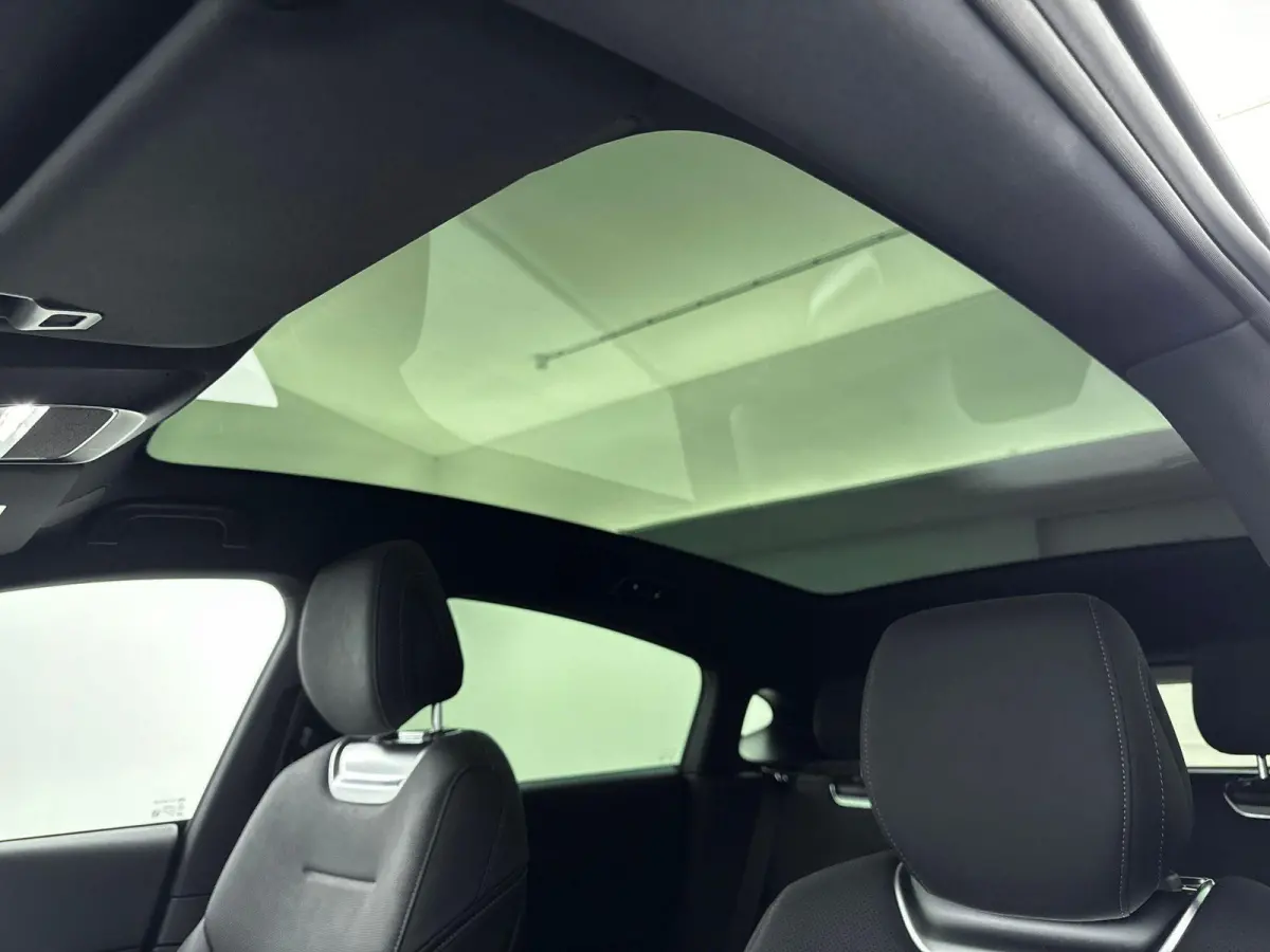 Long Range 88 kWh Apple CarPlay | Trekhaak