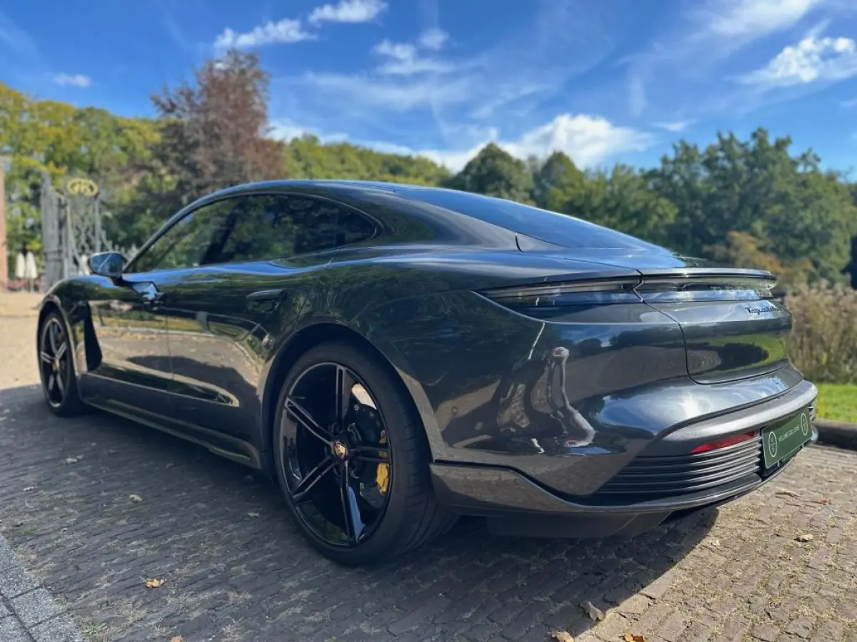 Turbo S | Alcantara | Keramisch | Sport Chrono | Pano |