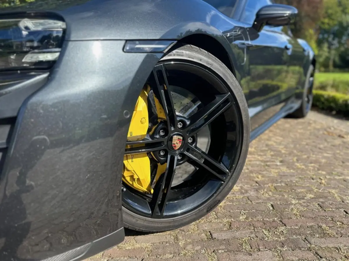 Turbo S | Alcantara | Keramisch | Sport Chrono | Pano |