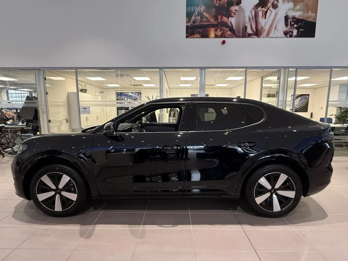 Extended Range RWD 77 kWh | Tot 627km actieradius! | Showroom Model |Nu rijklaar 46.750,=! The Legend Is Back!