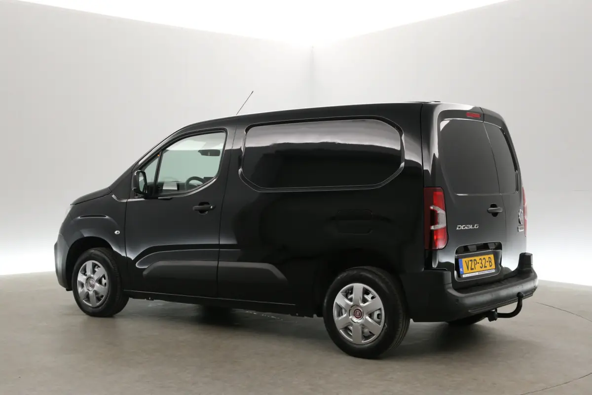1.5 BlueHDi | 102PK | 3 Zits | Airco | Cruise | Camera | Carplay | Trekhaak | Navi