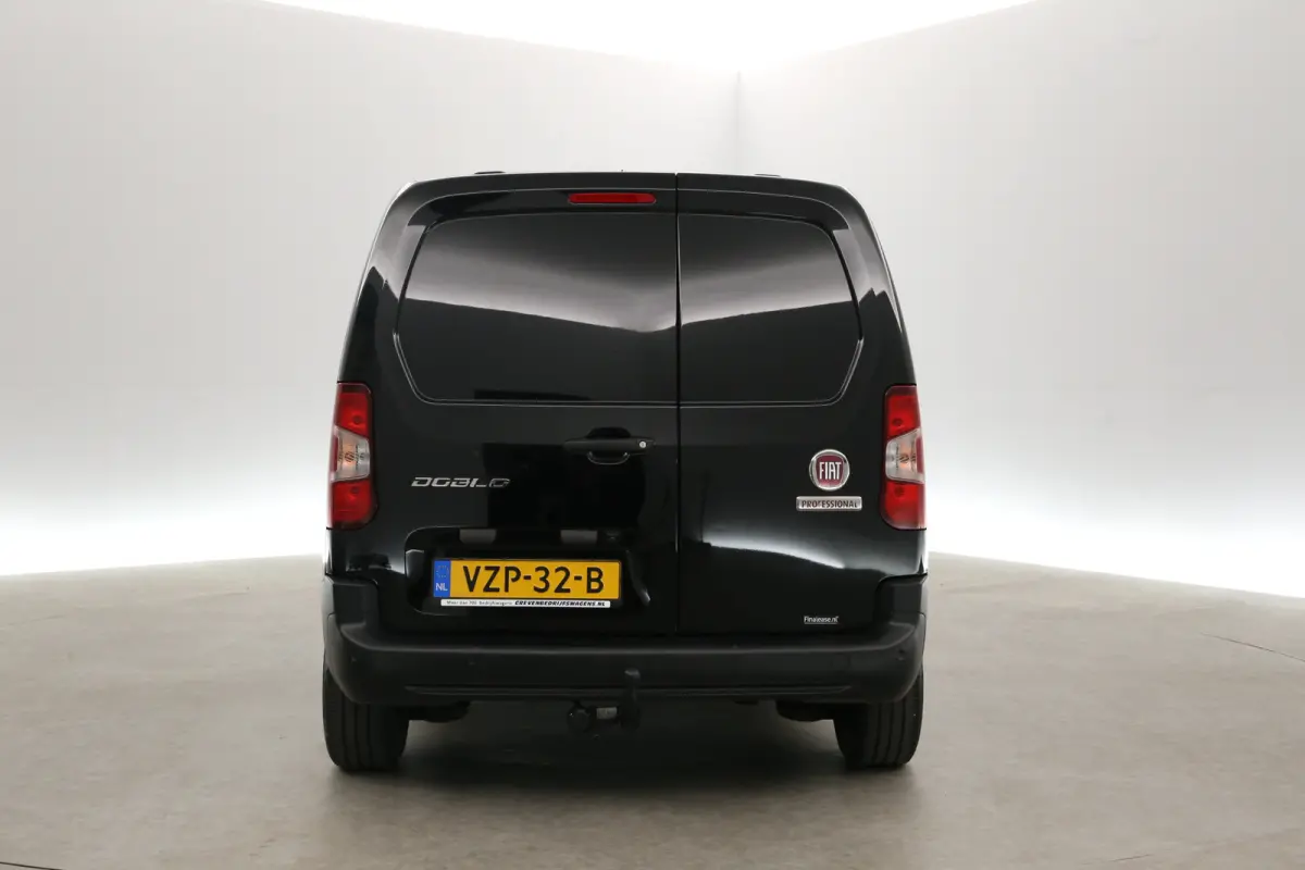 1.5 BlueHDi | 102PK | 3 Zits | Airco | Cruise | Camera | Carplay | Trekhaak | Navi
