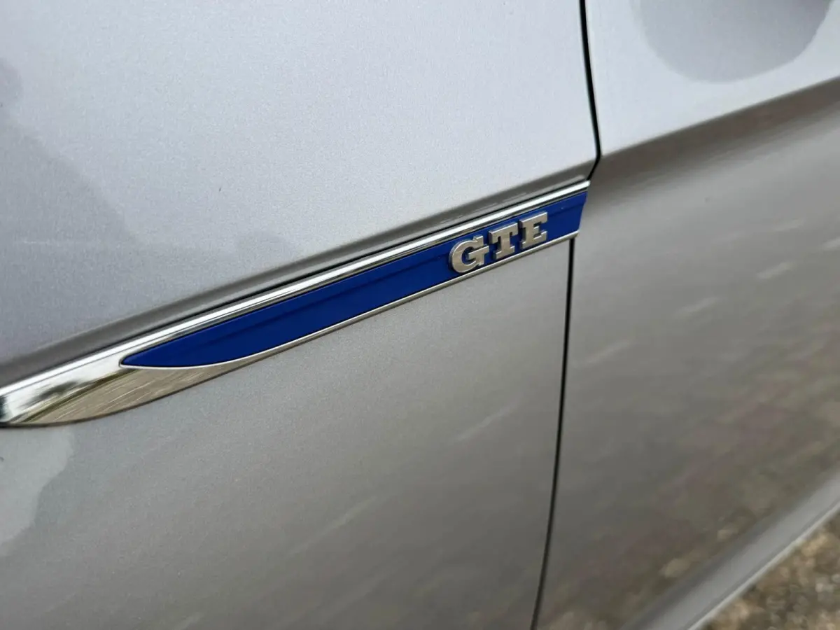 1.4 TSI GTE,Navigatie,Parkeersensoren,Cruisecontrol,trekhaak,LED,stoelverwarming