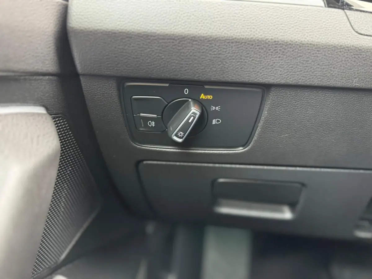 1.4 TSI GTE,Navigatie,Parkeersensoren,Cruisecontrol,trekhaak,LED,stoelverwarming