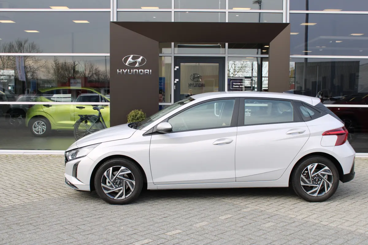 1.0 T-GDI Comfort | Automaat | Airco | Cruise Control | Apple Carplay | Lane Assist | | Achterbank in delen neerklapbaar | Achteruitrijcamera | Airco