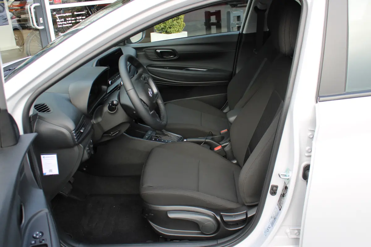 1.0 T-GDI Comfort | Automaat | Airco | Cruise Control | Apple Carplay | Lane Assist | | Achterbank in delen neerklapbaar | Achteruitrijcamera | Airco