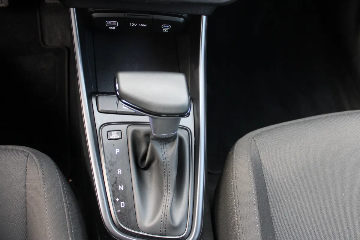 1.0 T-GDI Comfort | Automaat | Airco | Cruise Control | Apple Carplay | Lane Assist | | Achterbank in delen neerklapbaar | Achteruitrijcamera | Airco
