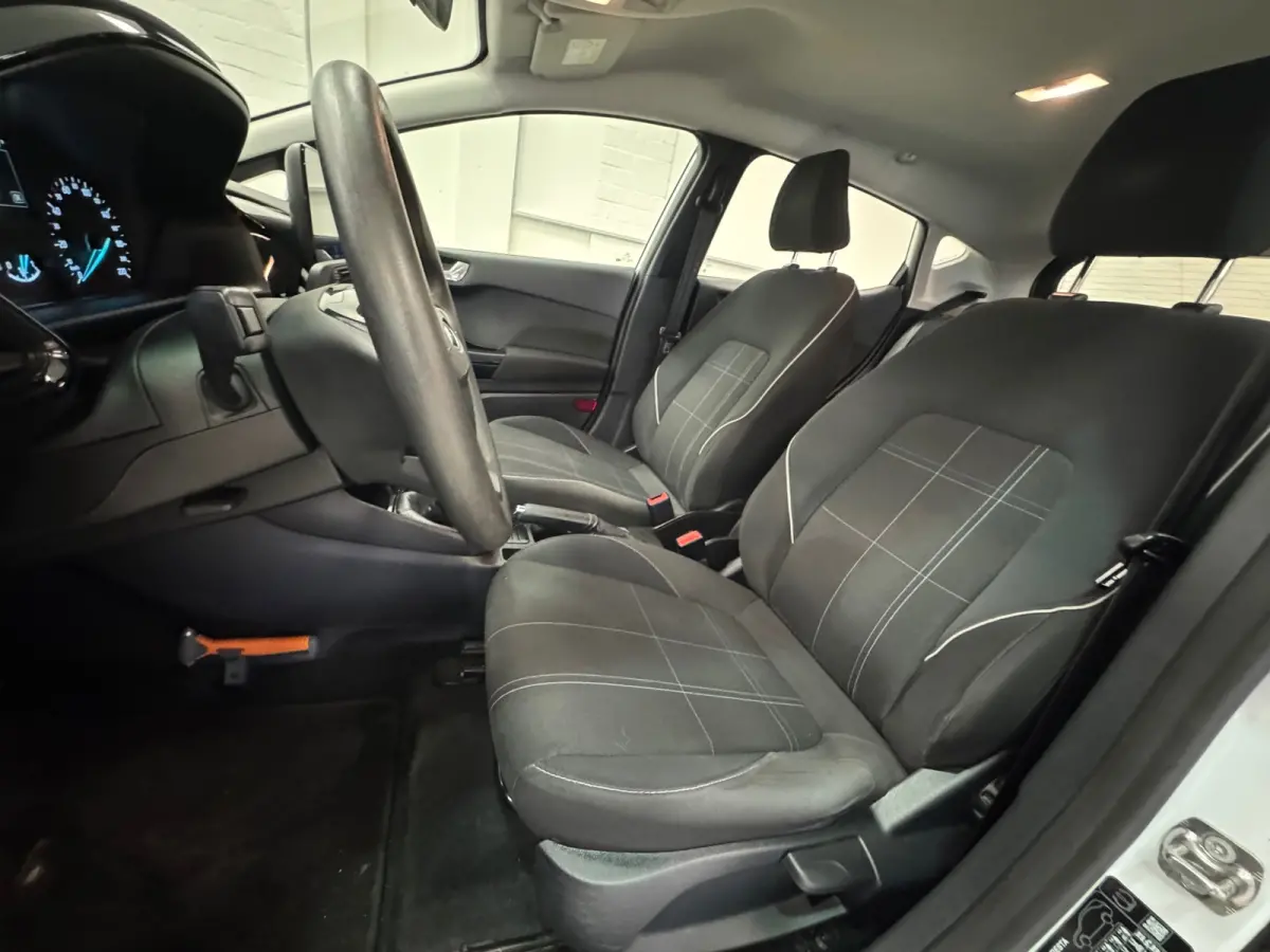 1.1i Trend Apple car play Cruise Control 2e Eigenaar Mooi!