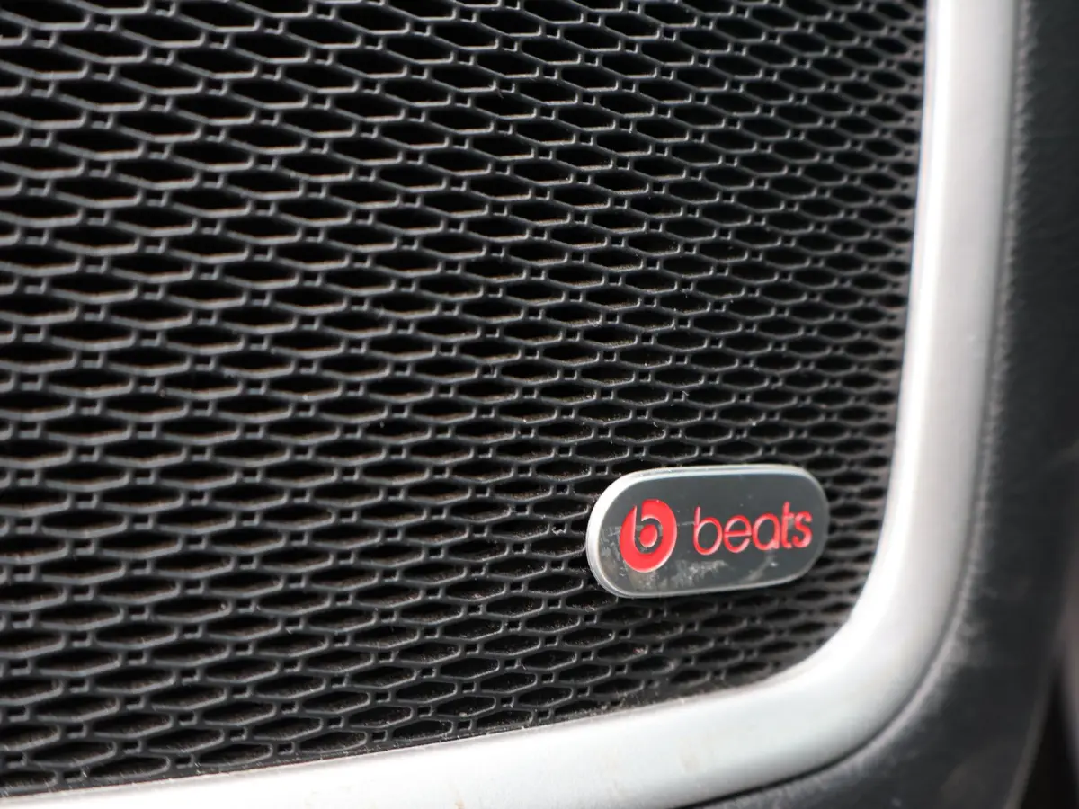 1.4 140 PK MULTIAIR OPENING EDITION + CAMERA | BEATS AUDIO | APPLE CARPLAY | STUURVERWARMING