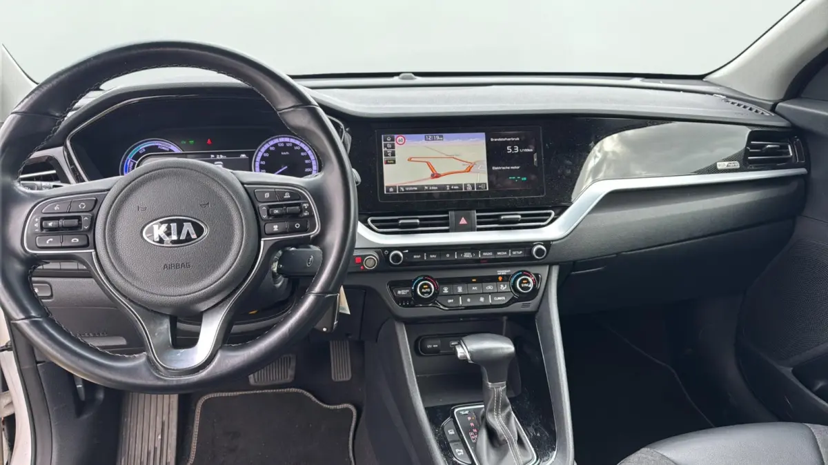 1.6 GDi Hybrid DynamicLine HYBRID AUTOMAAT HALF LEDER CARPLAY/ANDROID AUTO PARKEERSENSOREN