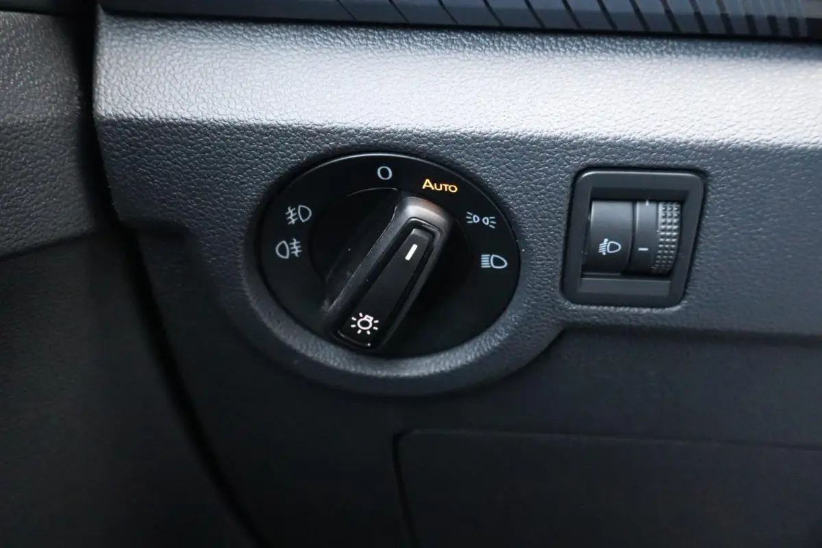 1.0 TSI 110pk DSG Life | Black Design Pakket | Achteruitrijcamera | Navigatie | Climatronic