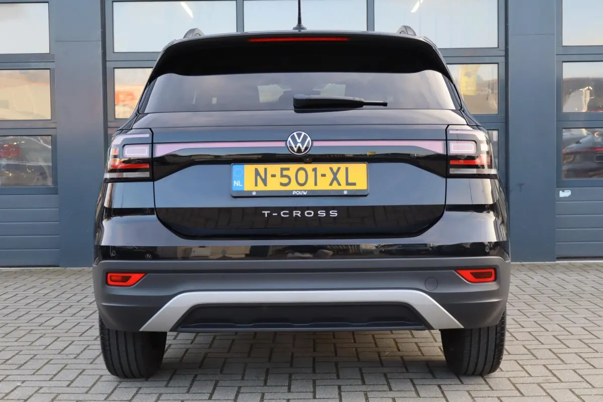 1.0 TSI 110pk DSG Life | Black Design Pakket | Achteruitrijcamera | Navigatie | Climatronic