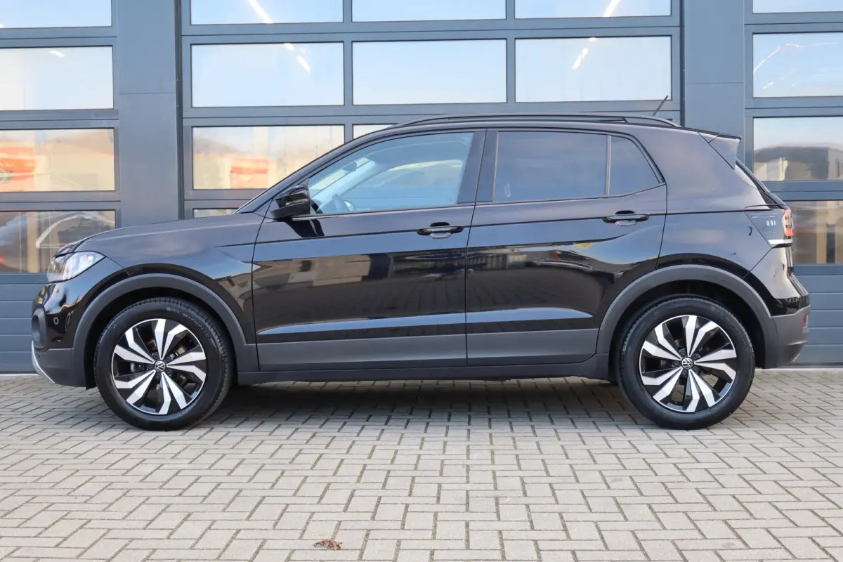 1.0 TSI 110pk DSG Life | Black Design Pakket | Achteruitrijcamera | Navigatie | Climatronic