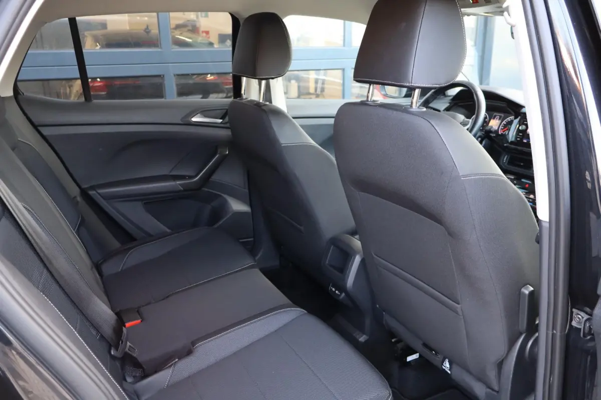 1.0 TSI 110pk DSG Life | Black Design Pakket | Achteruitrijcamera | Navigatie | Climatronic
