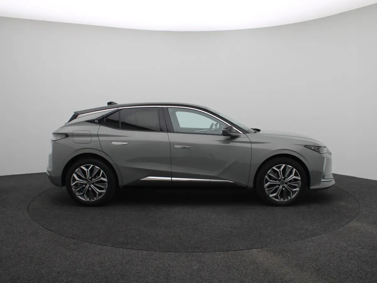 1.2 PureTech Bastille Automaat | Achterbank in delen neerklapbaar | Achteruitrijcamera | Apple Carplay/Android Auto|telefoonintegratie premium