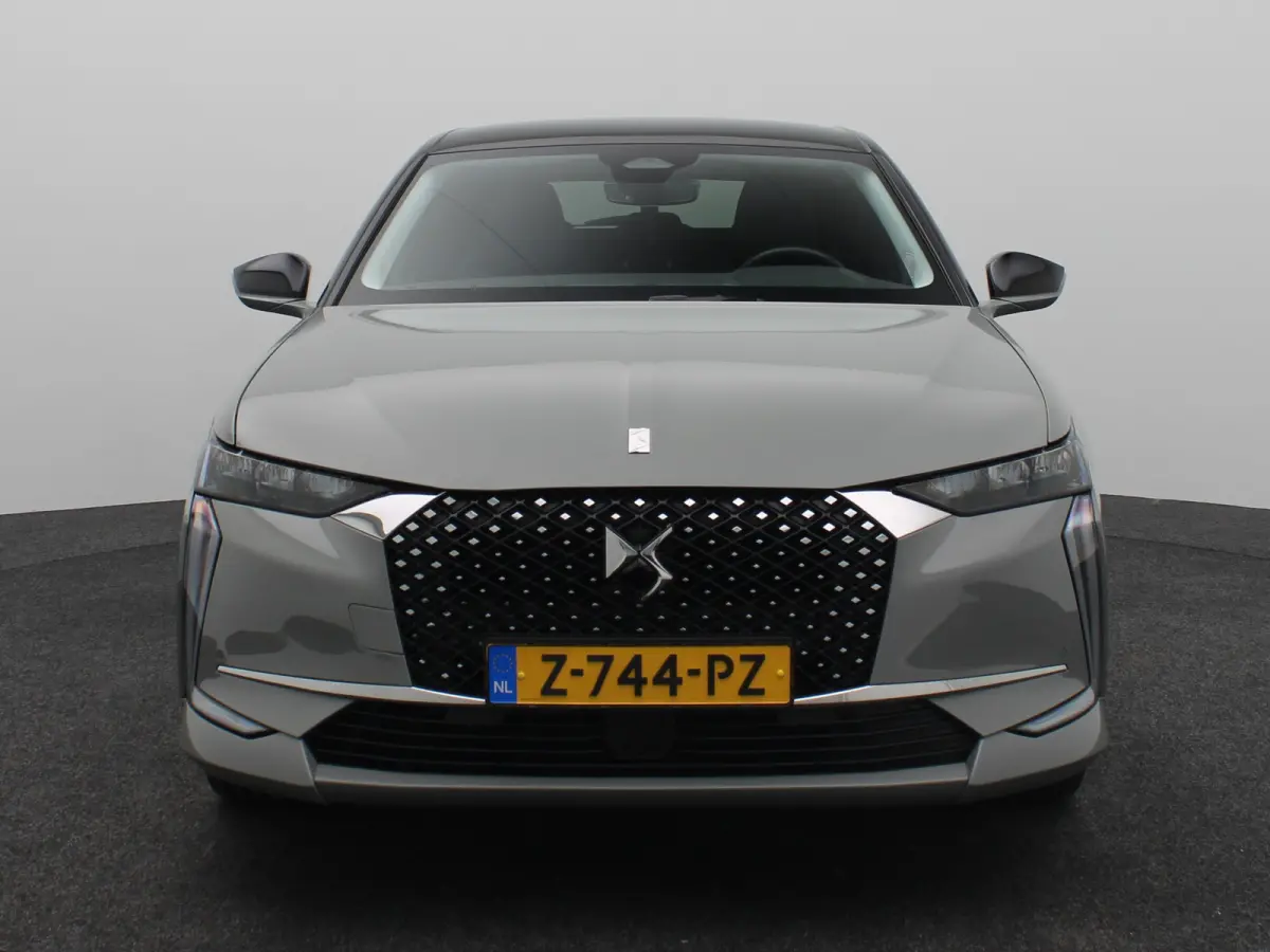 1.2 PureTech Bastille Automaat | Achterbank in delen neerklapbaar | Achteruitrijcamera | Apple Carplay/Android Auto|telefoonintegratie premium