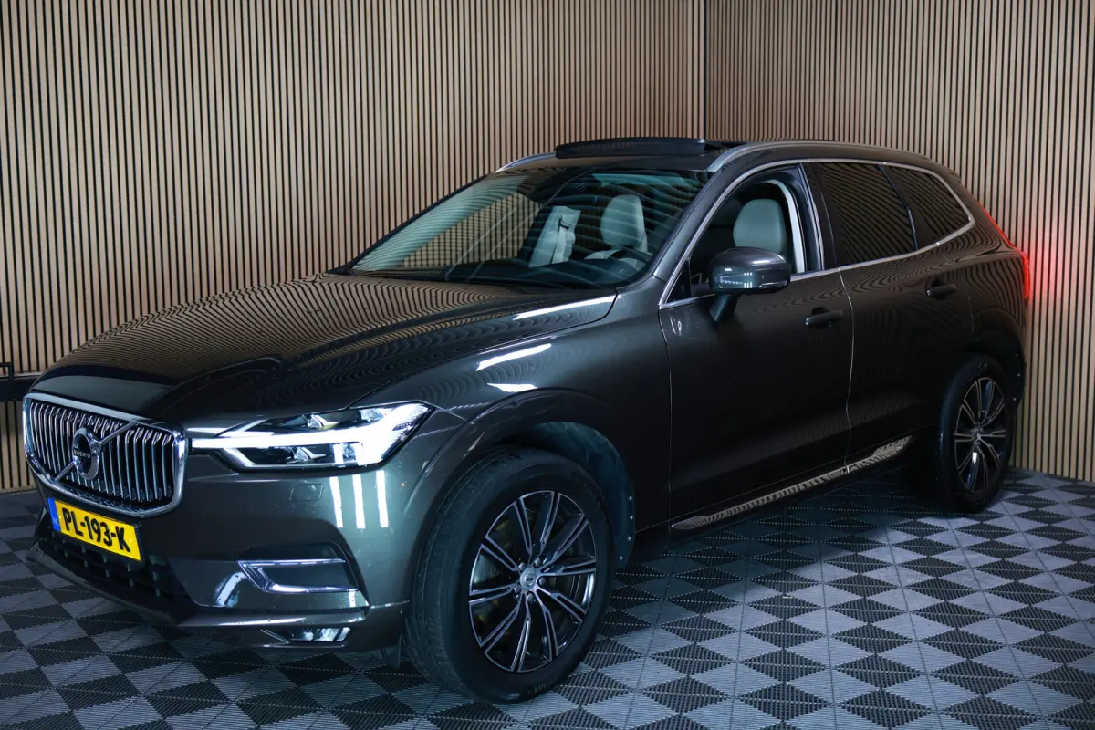 2.0 T5 AWD Inscription AVM CAMERA LEDER NAVI PANO LUCHTVERING MEMORY "17