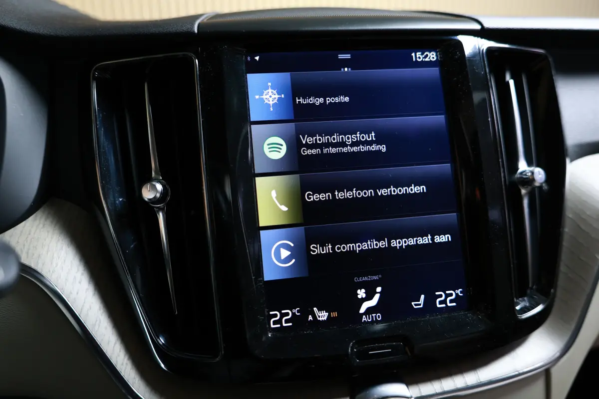 2.0 T5 AWD Inscription AVM CAMERA LEDER NAVI PANO LUCHTVERING MEMORY "17