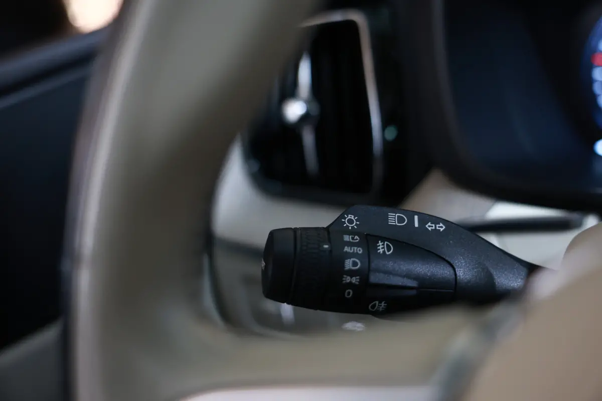 2.0 T5 AWD Inscription AVM CAMERA LEDER NAVI PANO LUCHTVERING MEMORY "17