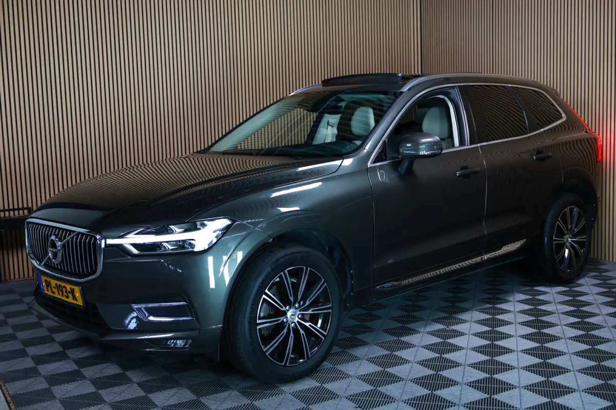 2.0 T5 AWD Inscription AVM CAMERA LEDER NAVI PANO LUCHTVERING MEMORY "17