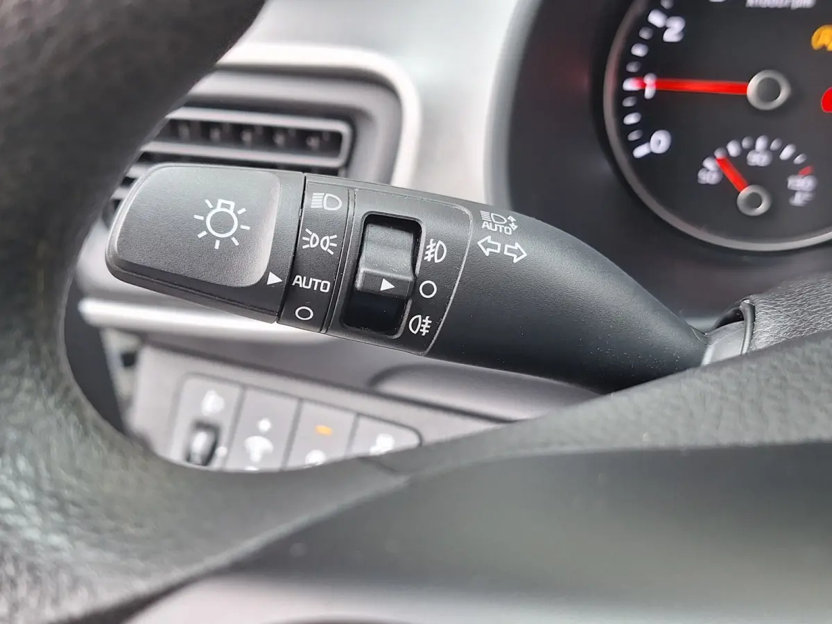 1.0 T-GDi MHEV ComfortLine /Navi/Apple/Android/Cruise/1e Eig/Garantie