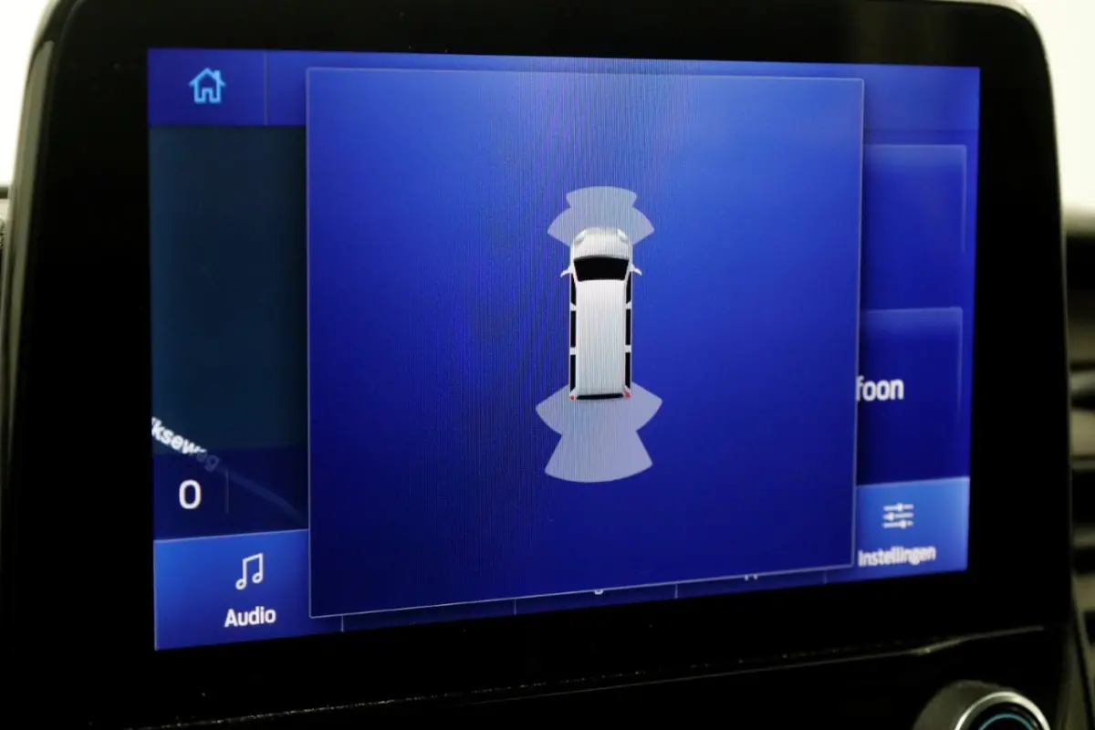 2.0 TDCI 130pk L1H1 Trend D.C. Airco/Navi 12-2020