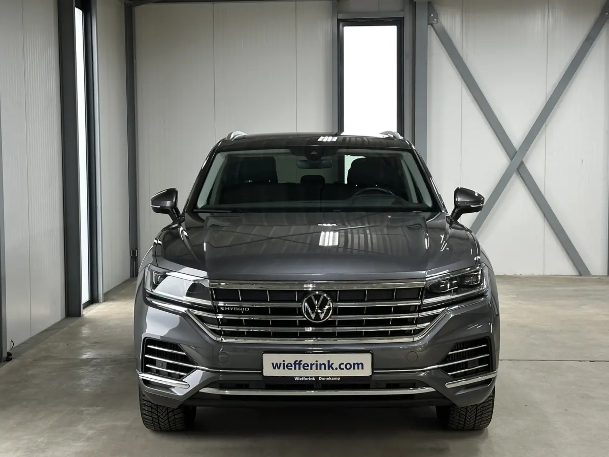 3.0 TSi eHybrid PHEV 4MOTION Elegance | Pano | Head-up | premium audio |